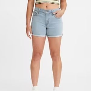 Levi's | Mid Length Shorts